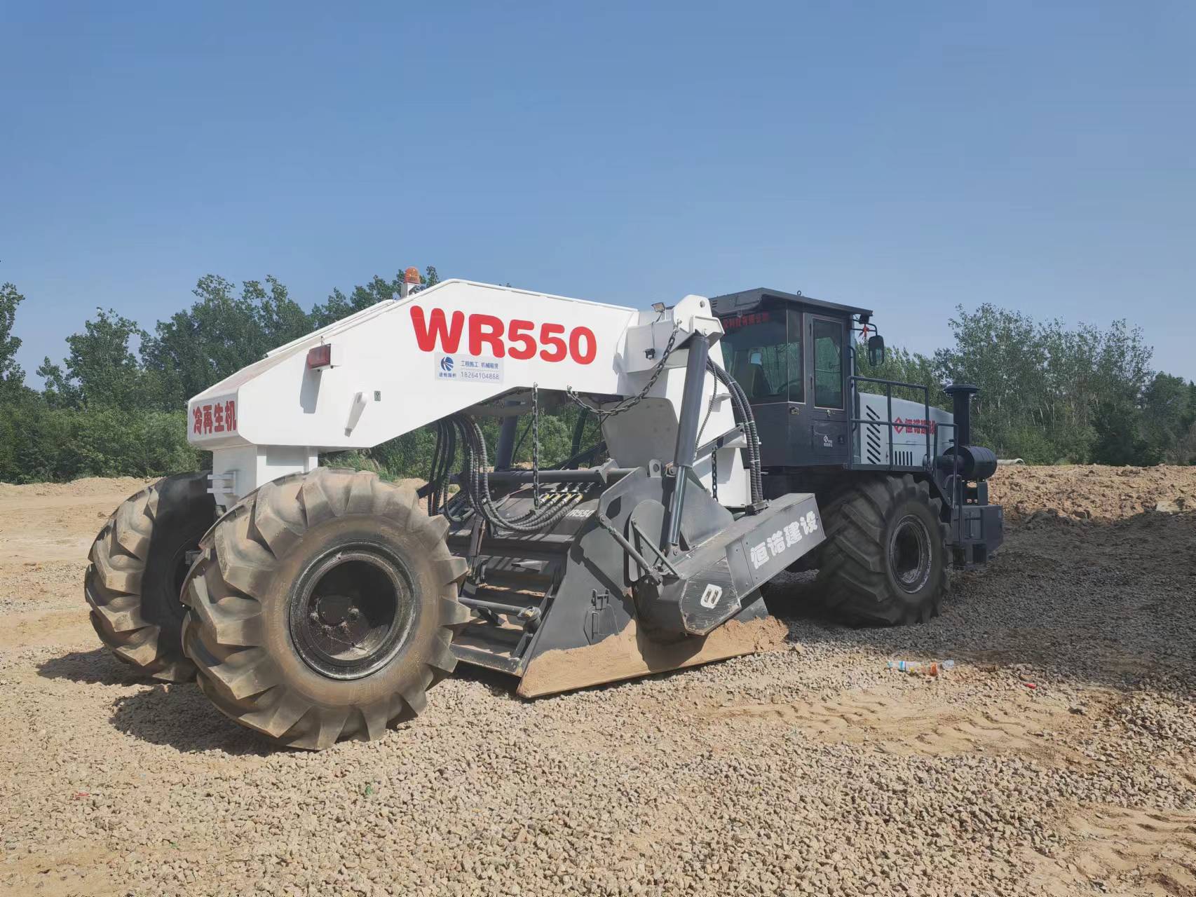 道路施工綠色革命！冷再生機(jī)租賃為何成行業(yè)新選擇